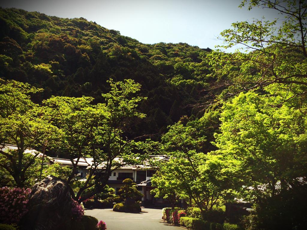 Готель Okumizuma Onsen Kaizuka Екстер'єр фото