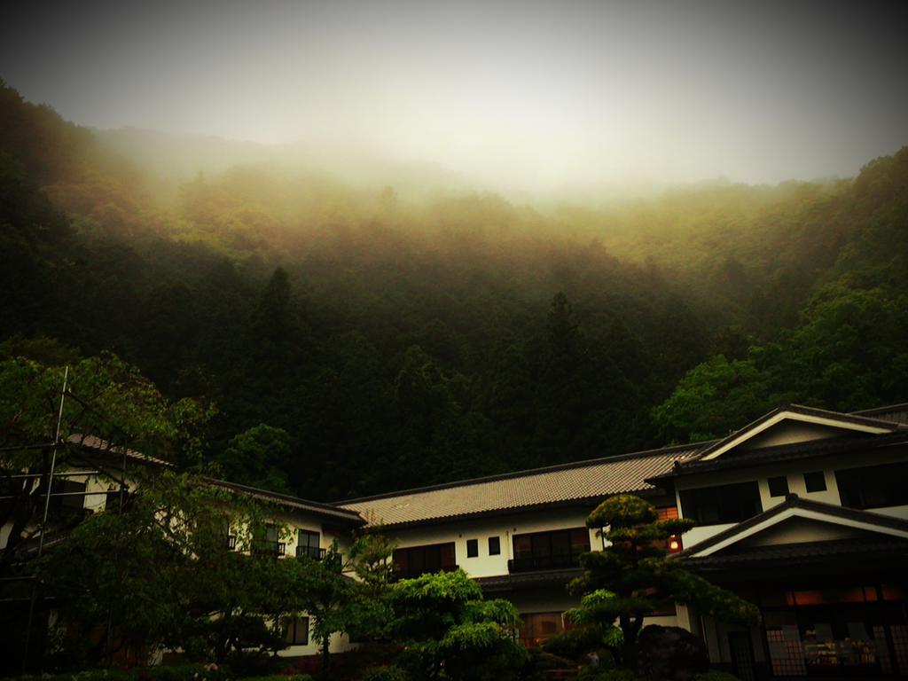 Готель Okumizuma Onsen Kaizuka Екстер'єр фото
