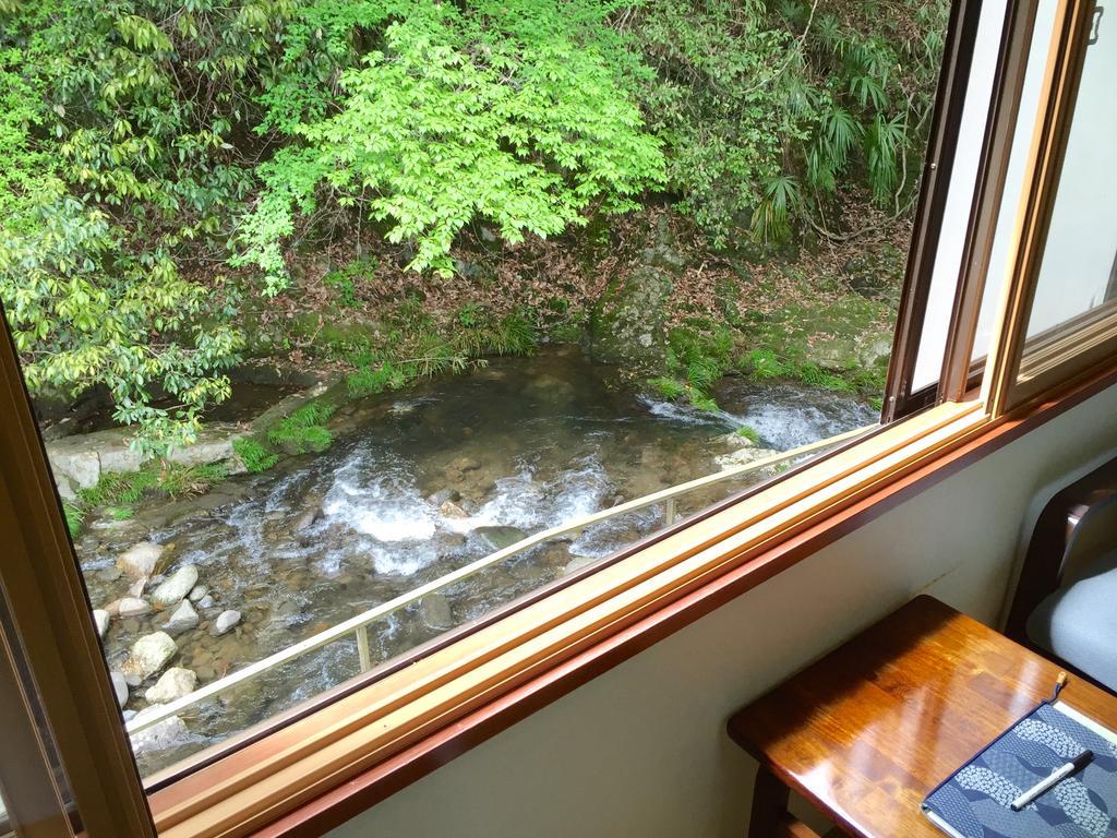 Готель Okumizuma Onsen Kaizuka Екстер'єр фото